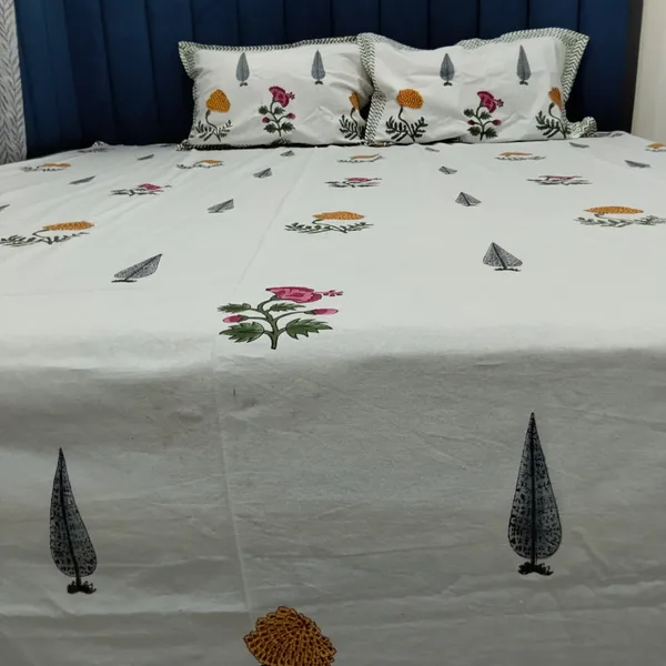 Cotton_Jaipuri_Hand_Print_White_and_Yellow_Jumbo_King_Size_Bedsheet_with_2_Pillow_Covers