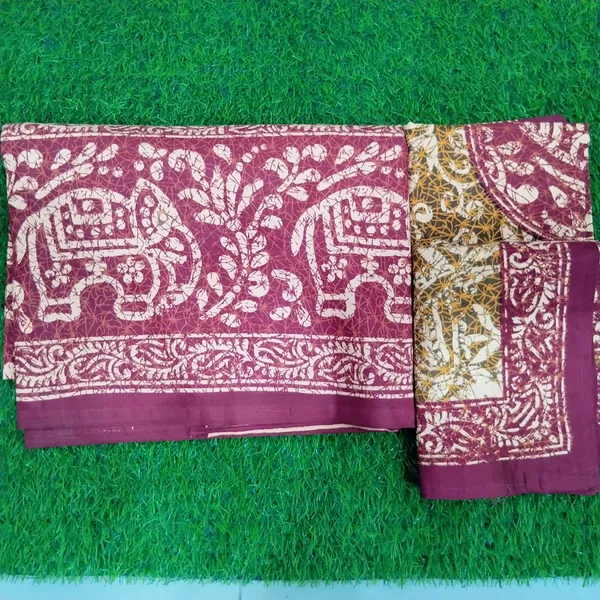 Cotton_Jaipuri_Print_Beige_and_Red_King_size_Bedsheet_with_2_Pillow_Covers