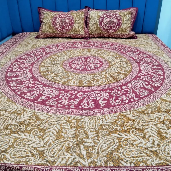 Cotton_Jaipuri_Print_Beige_and_Red_King_size_Bedsheet_with_2_Pillow_Covers