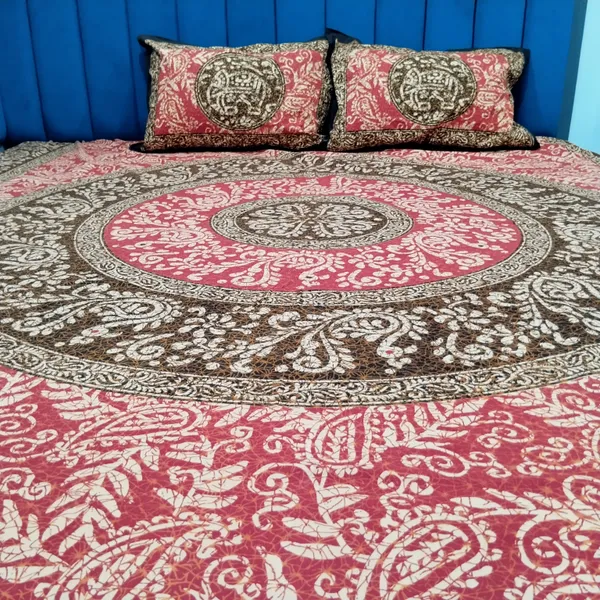 Cotton_Jaipuri_Print_Brown_and_Red_King_size_Bedsheet_with_2_Pillow_Covers