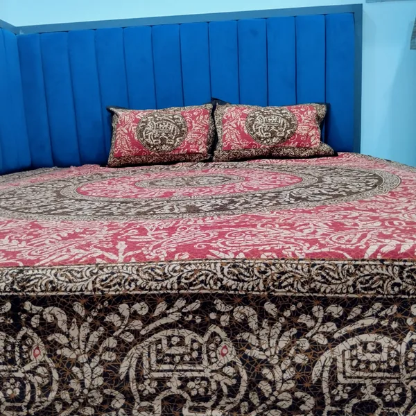 Cotton_Jaipuri_Print_Brown_and_Red_King_size_Bedsheet_with_2_Pillow_Covers