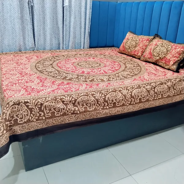 Cotton_Jaipuri_Print_Brown_and_Red_King_size_Bedsheet_with_2_Pillow_Covers