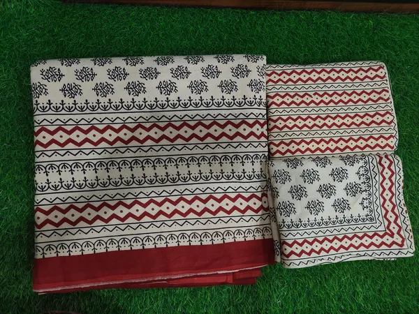 Cotton_Jaipuri_Print_Gray_and_Maroon_King_size_Bedsheet_with_2_Pillow_Covers