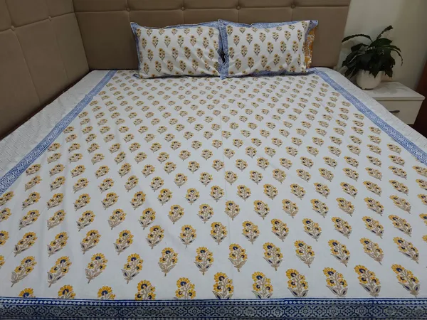 Cotton_Jaipuri_Print_White_and_Blue_King_size_Bedsheet_with_2_Pillow_Covers