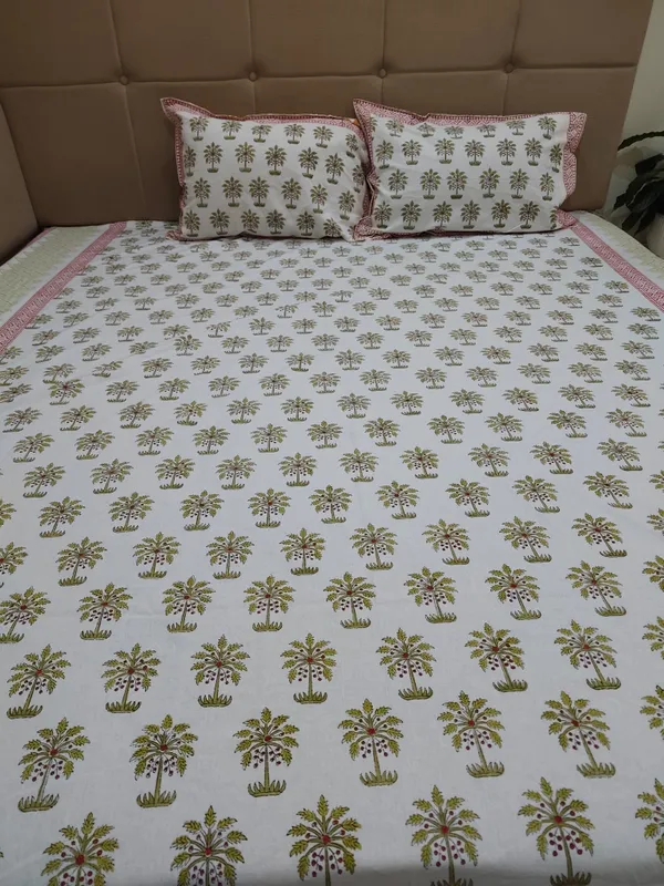 Cotton_Jaipuri_Print_White_and_Green_King_size_Bedsheet_with_2_Pillow_Covers