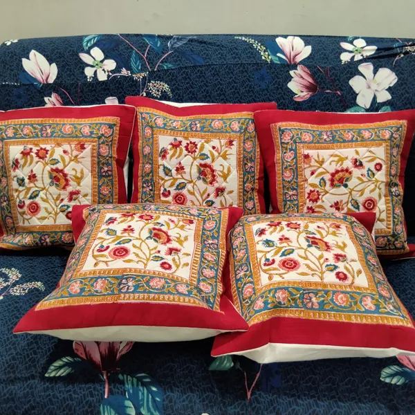 Cotton_Jaipuri_Print_White_and_Red_Cushion_Covers_pack_of_5