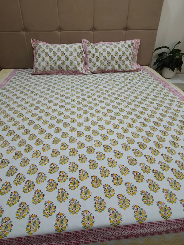 Cotton_Jaipuri_Print_White_and_Yellow_King_size_Bedsheet_with_2_Pillow_Covers