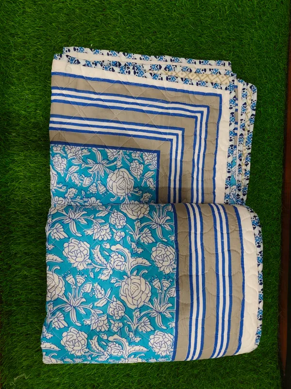 Pure_Cotton_Jaipuri_Razai_Single_size_with_Blue_and_White_print