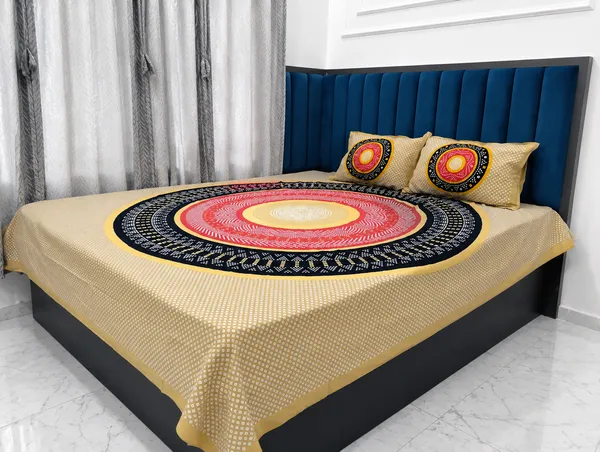 Cotton_Jaipuri_Print_Black_And_Beige_King_Size_Bedsheet_With_2_Pillow_Covers