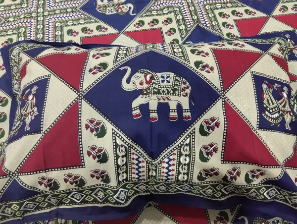 Cotton_Jaipuri_Print_Blue_And_Maroon_King_Size_Bedsheet_With_2_Pillow_Covers
