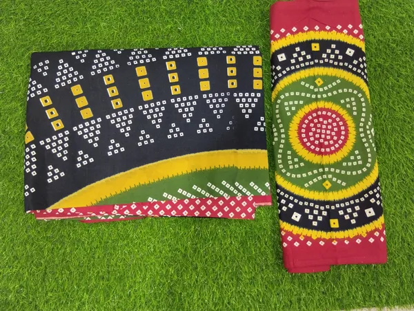 Cotton_Jaipuri_Print_Black_And_Red_King_Size_Bedsheet_With_2_Pillow_Covers