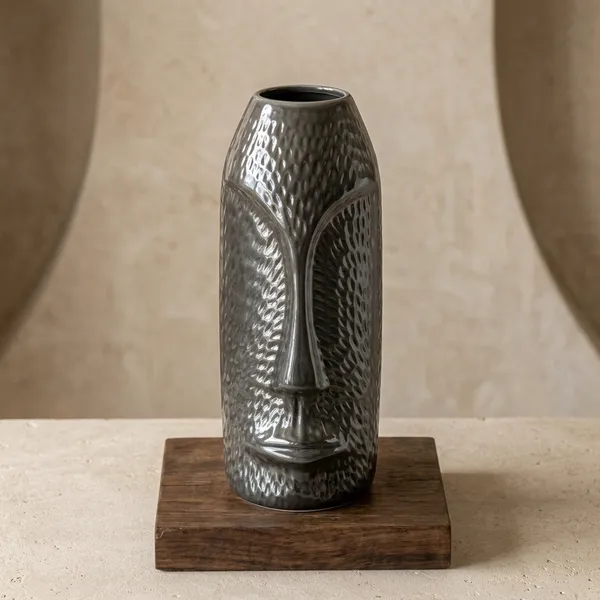 Ceramic_Modern_Black_Textured_Face_Decorative_Vase