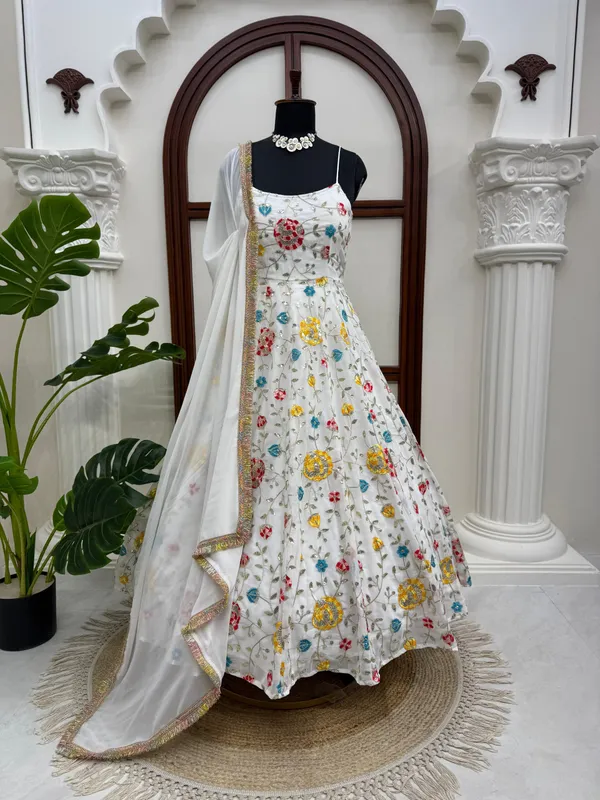 Premium_Floral_Embroidered_Anarkali_3-Piece_Set