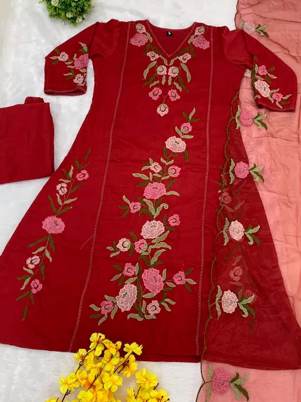 Maroon_Floral_Embroidered_Georgette_Suit_Set_With_Dupatta