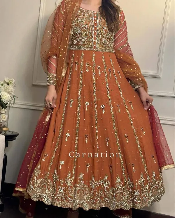 LADIES_DESIGNER_SEQUINS_&_ZARI_EMBROIDERED_WORK_ANARKALI_GOWN