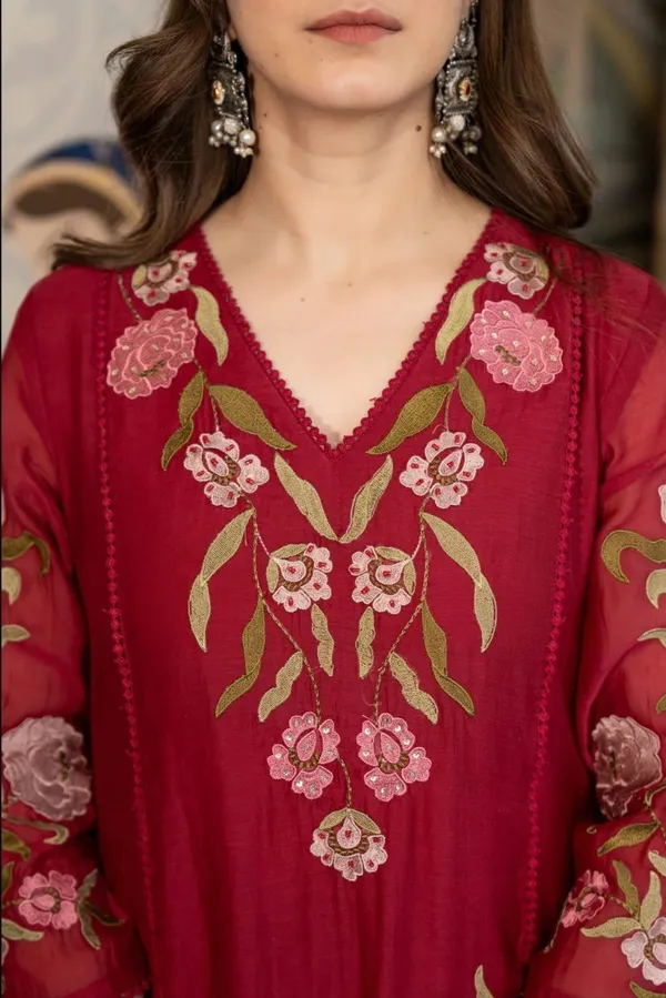 Maroon_Floral_Embroidered_Georgette_Suit_Set_With_Dupatta