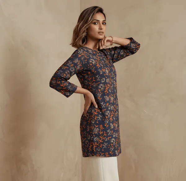 Casual_Woman_Cotton_Tunic_Top