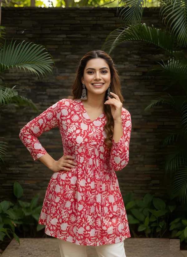 Woman_cotton_Fancy_flared_Short_kurti_&_tunic