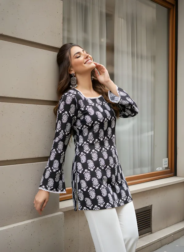 Woman_cotton_Fancy_flared_Short_kurti_&_tunic
