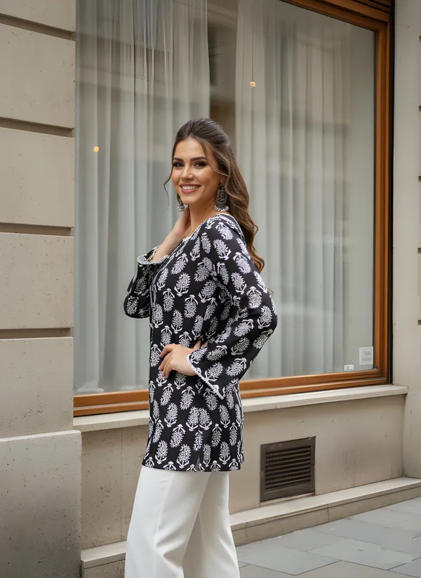 Woman_cotton_Fancy_flared_Short_kurti_&_tunic