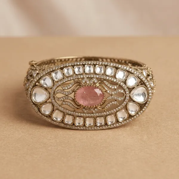 Antique_Gold_Kundan_Polki_Bangle_With_Pink_Stone_Accent