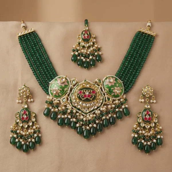 Green_Meenakari_Kundan_Choker_Necklace_Set_With_Maang_Tikka