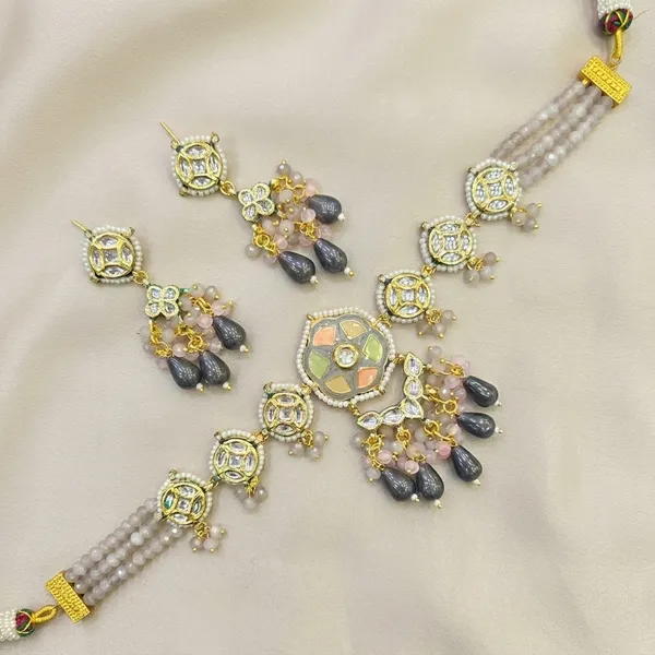 Gold_Plated_Kundan_Necklace_Set_With_Pearls_And_Floral_Details