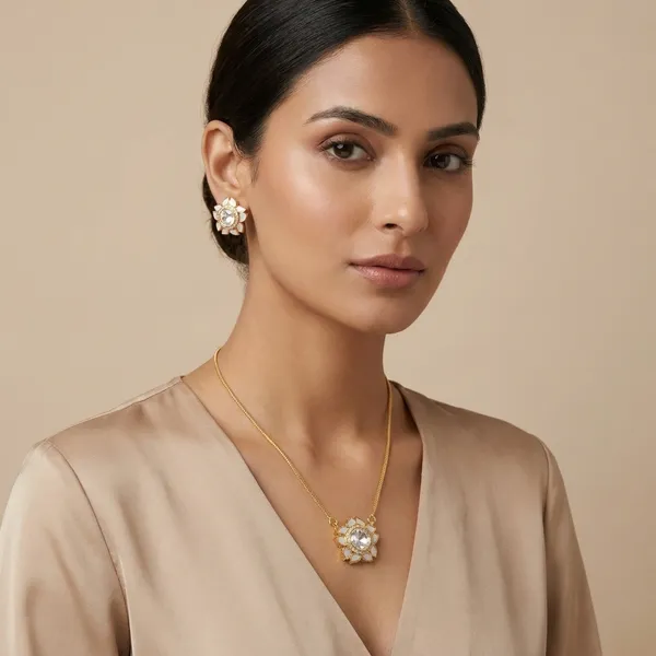 Gold_Tone_Floral_Kundan_White_Stone_Pendant_Set_For_Women