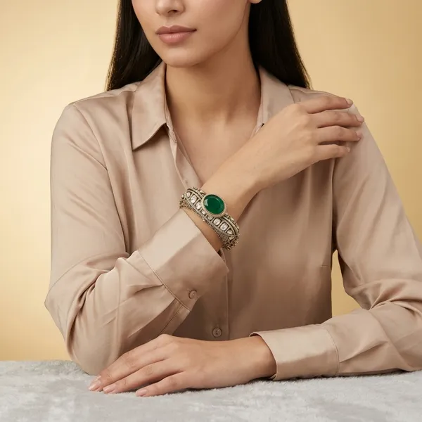 Silver_Plated_Green_Stone_Ethnic_Bangles_Set_For_Women