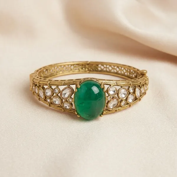 Gold_Plated_Green_Emerald_Stone_Bangle_With_Kundan_Work
