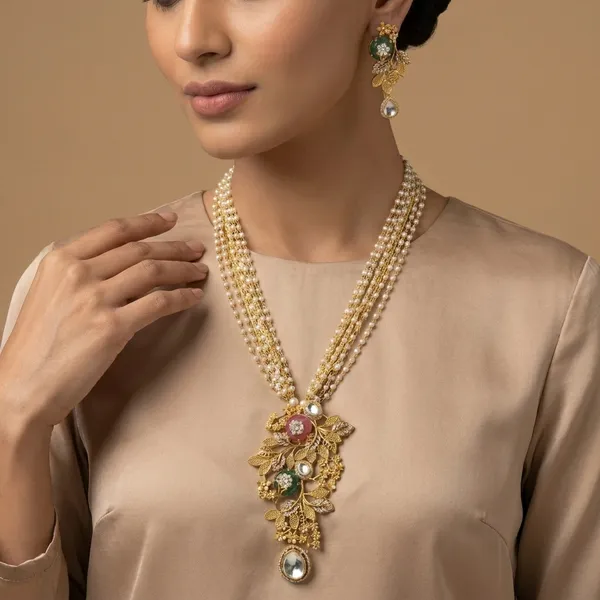Gold_Tone_Floral_Pearl_Beaded_Kundan_Brass_Necklace_Set_For_Women