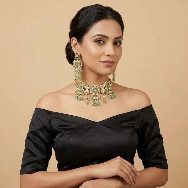 Green_Kundan_Meenakari_Necklace_Set_With_Earrings