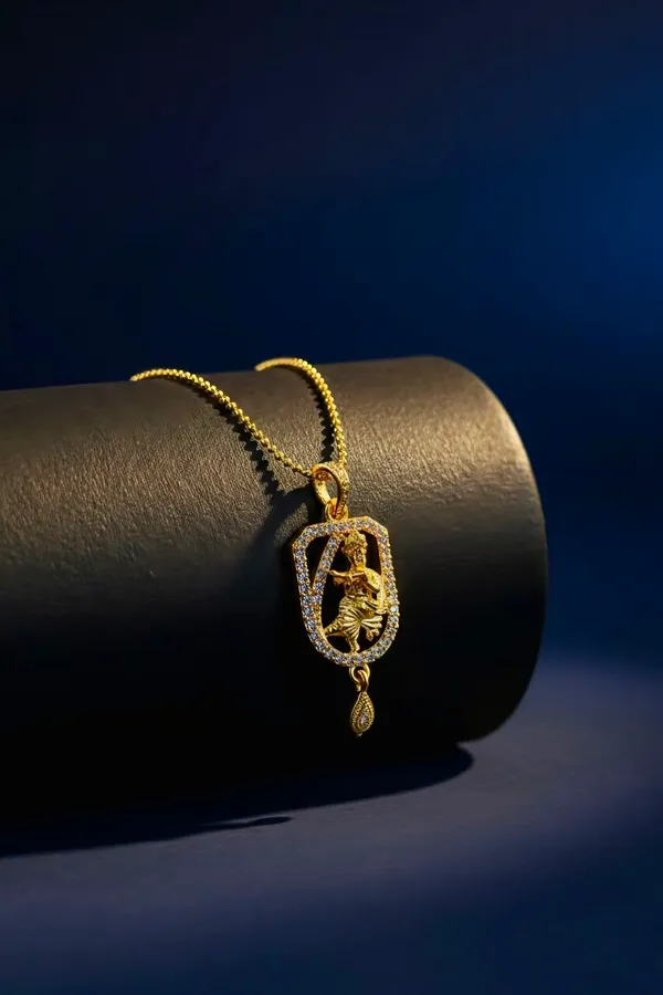 Gold_Plated_Scorpion_Pendant_Necklace_With_Crystals