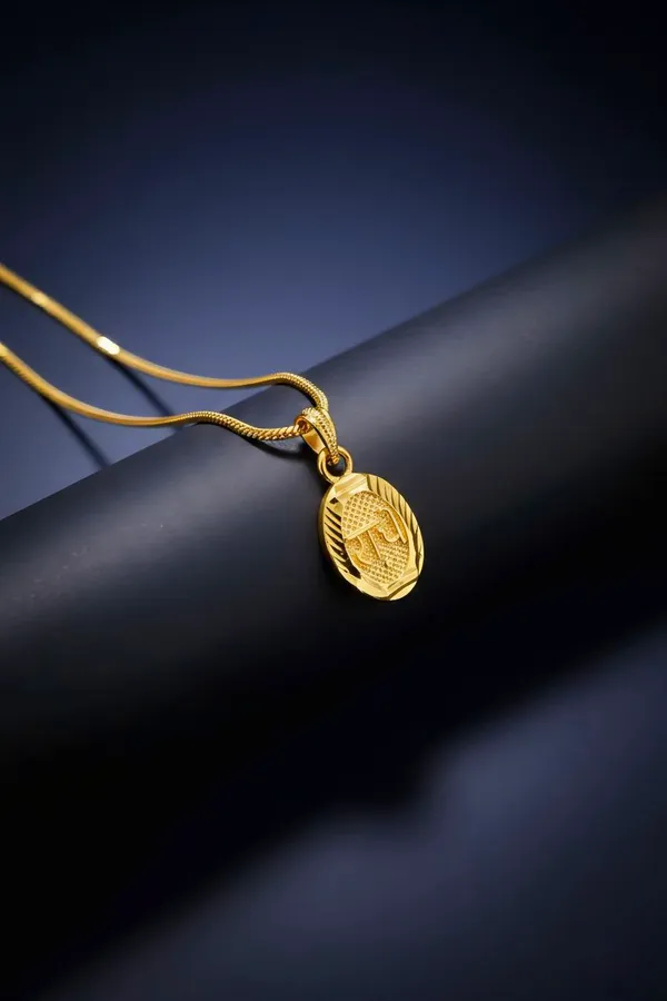 Gold_Plated_Oval_Pendant_Necklace_With_Textured_Design