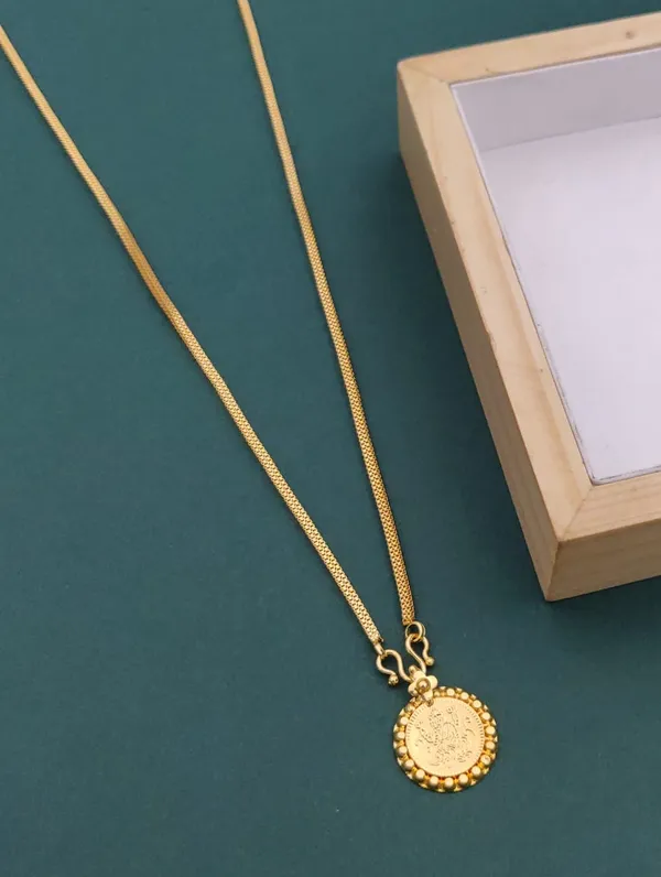 Traditional_Gold_Toned_Pendant_Chain_Necklace_With_Decorative_Coin