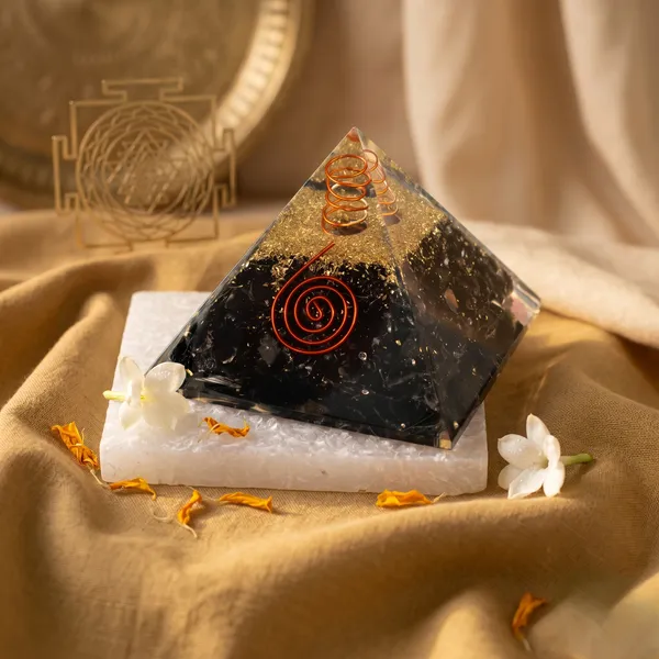 Exquisite_Black_Obsidian_Pyramid_With_Free_Raw_Square_Selenite_Plate_|_Healing_&_Clarity