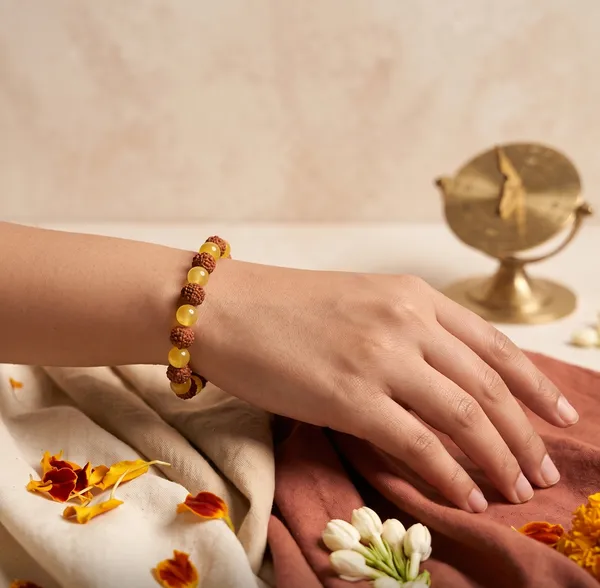 Elegant_Yellow_Aventurine_With_5_Mukhi_Rudraksha_Bracelet_|_Balance_&_Protection
