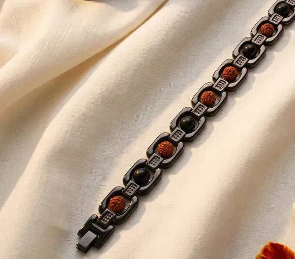 Divine_Metal_Rudraksha_And_Karungali_Bracelet_Black_|_Balance_&_Protection