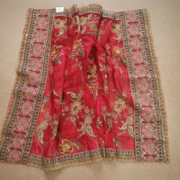 Red_Crepe_With_Poison_Print_Dupatta_For_Women