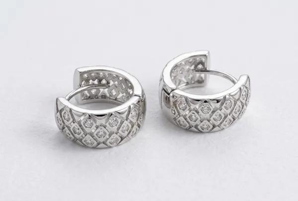 Opulent_Crystal_Hoop_Earrings