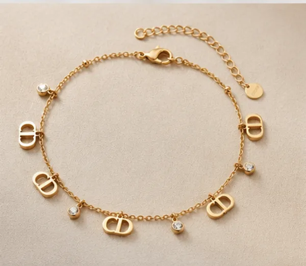 Radiant_Dangle_Charm_Bracelet