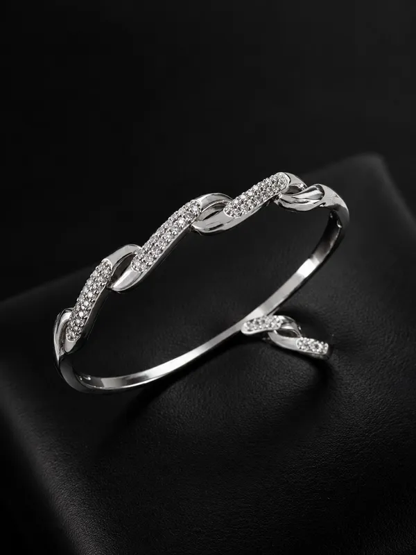 Crystal_Link_Cuff_Bracelet_With_Ring