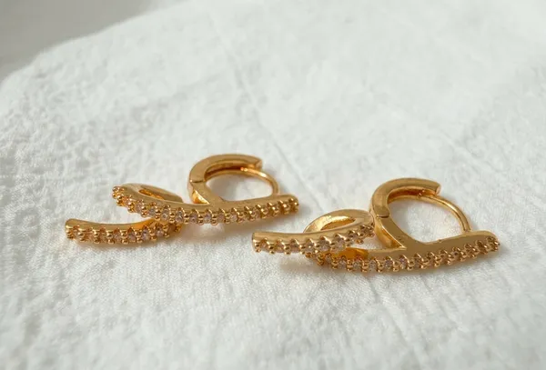 Starlight_Modern_Glam_Double_Curve_Hoop_Earrings