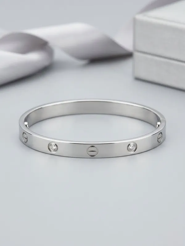 Luxe_Crystal_Cuff_Bracelet