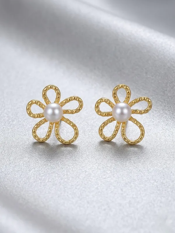 Pearl_Flower_Stud_Earrings