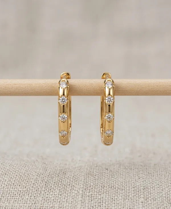 Starlit_Gold_Hoop_Earring