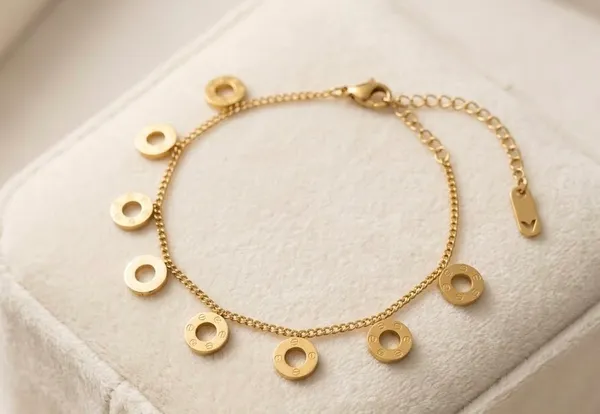 Celeste_Gold_Charm_Bracelet