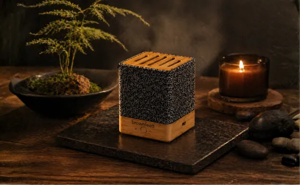 Brownfeed_Bamboo_Fabric_Wireless_Bluetooth_Portable_Speaker
