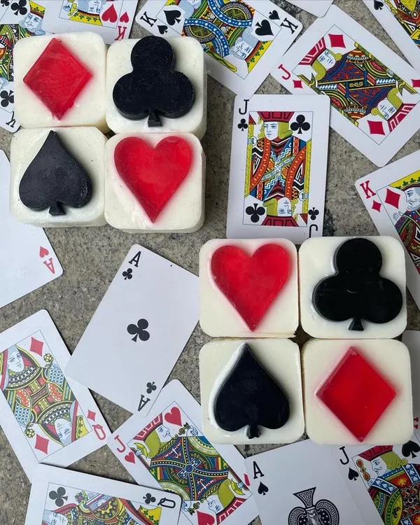 Playing_Cards_Suit_Soap_Set_Pack_Of_4