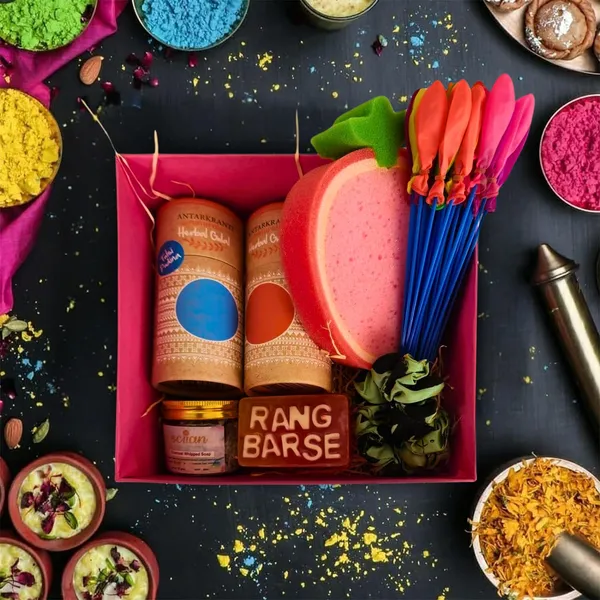 Holi_Gift_Hamper_With_Herbal_Gulal_And_Bath_Products_Pack_Of_8
